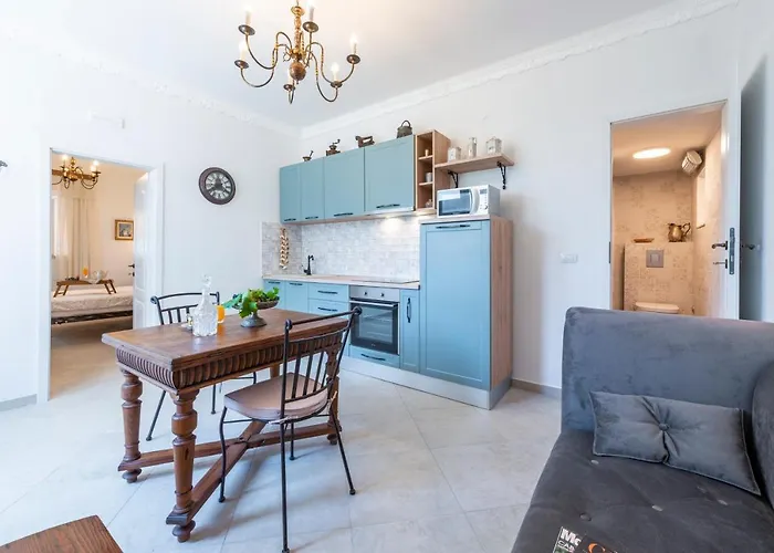 Apartman Old Garden *